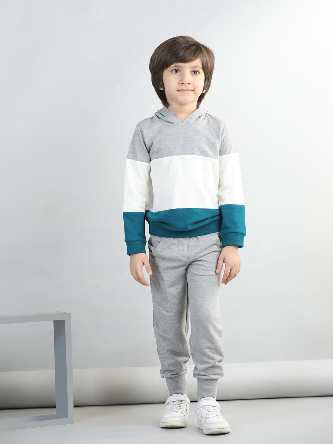 Cotton Looper Full Sleeves Colour Block Hooded Sweatshirt With Solid Joggers