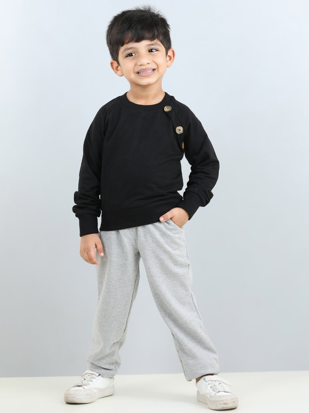 Full Sleeves Button Detailed Solid Autumn Winter Wear Sweatshirt & Side Pockets Joggers Set