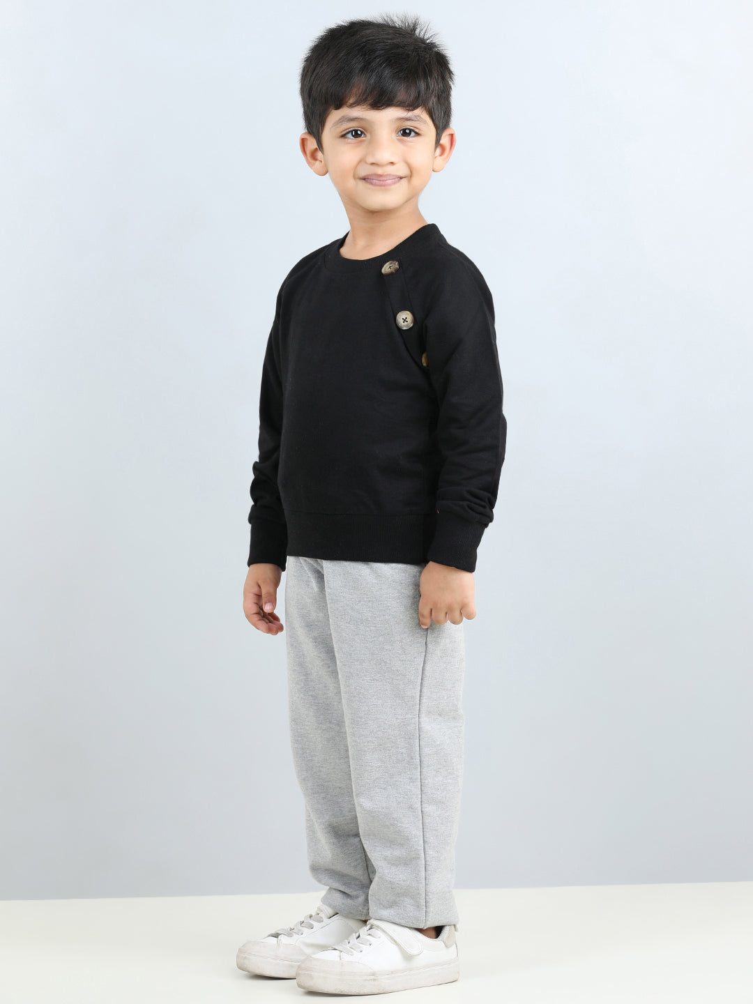 Full Sleeves Button Detailed Solid Autumn Winter Wear Sweatshirt & Side Pockets Joggers Set