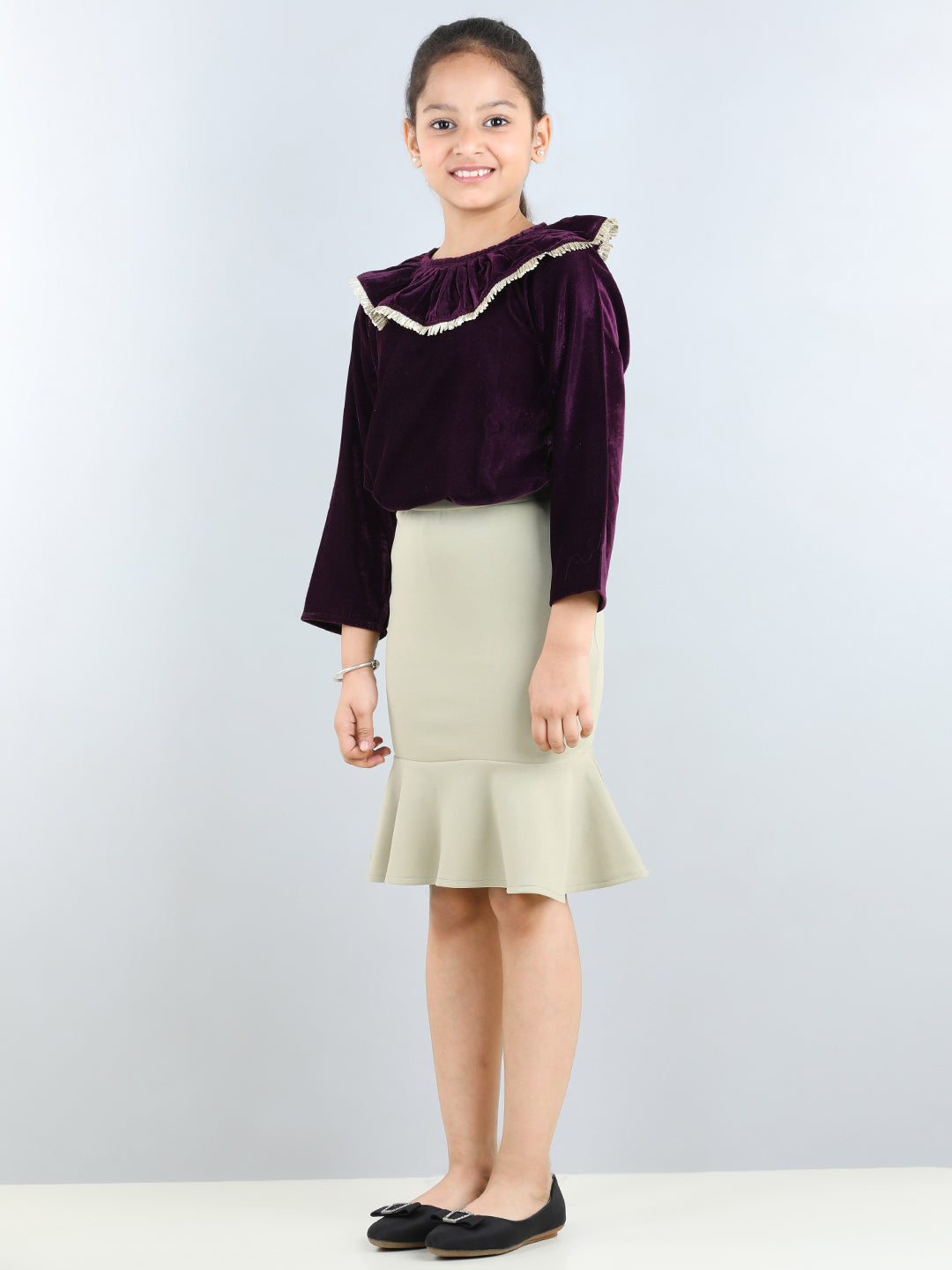 Full Sleeves Frill Detailed Party Wear Velvet Top With Flounce Bottom Designed Pencil Skirt