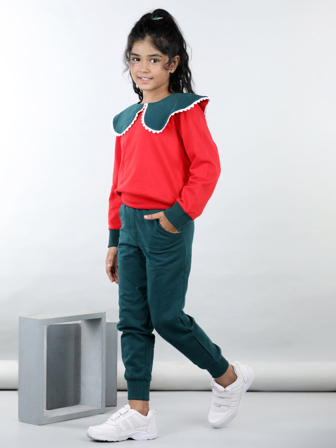 Cotton Jersey Big Collar Style Sweatshirt With 2 Side Pocket Joggers For Autumn & Winter - Red & Green