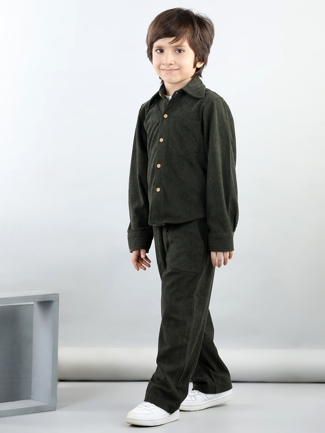 Corduroy Full Sleeves Shirt With 2 Side Pocket Joggers For Autumn & Winter