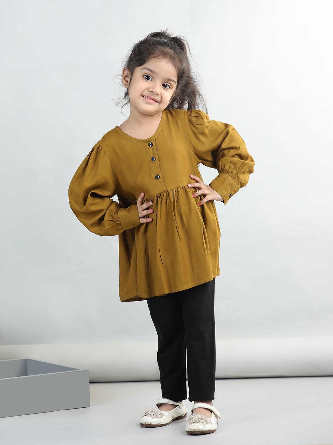 Cotton Rayon Full Puffed Sleeves Solid Top & Leggings Set