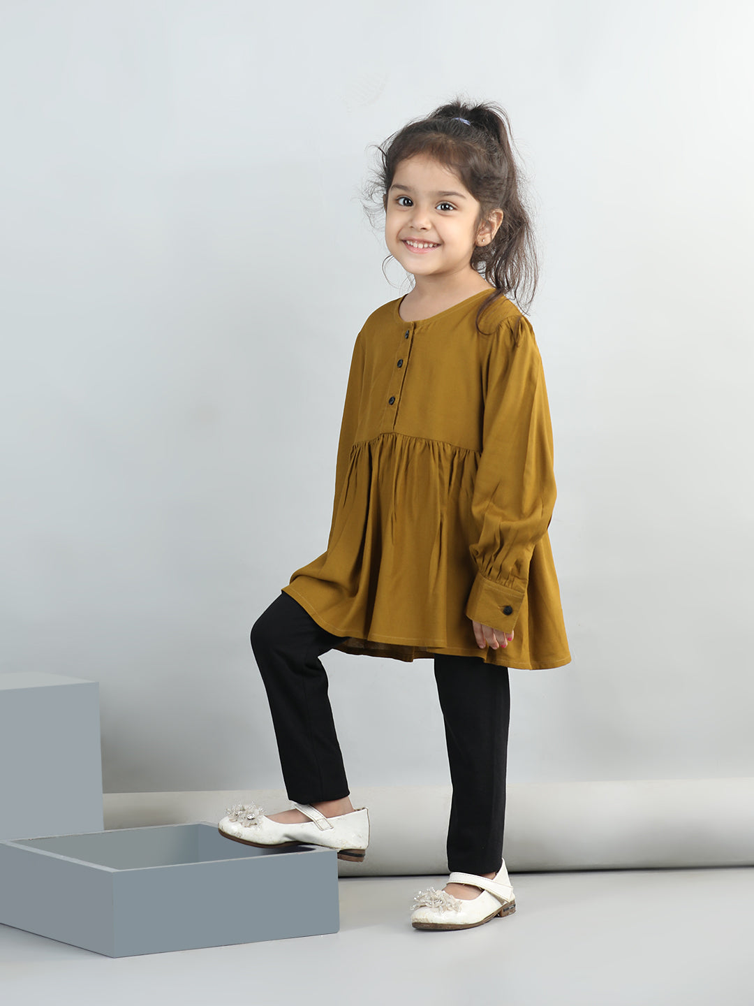 Cotton Rayon Full Puffed Sleeves Solid Top & Leggings Set