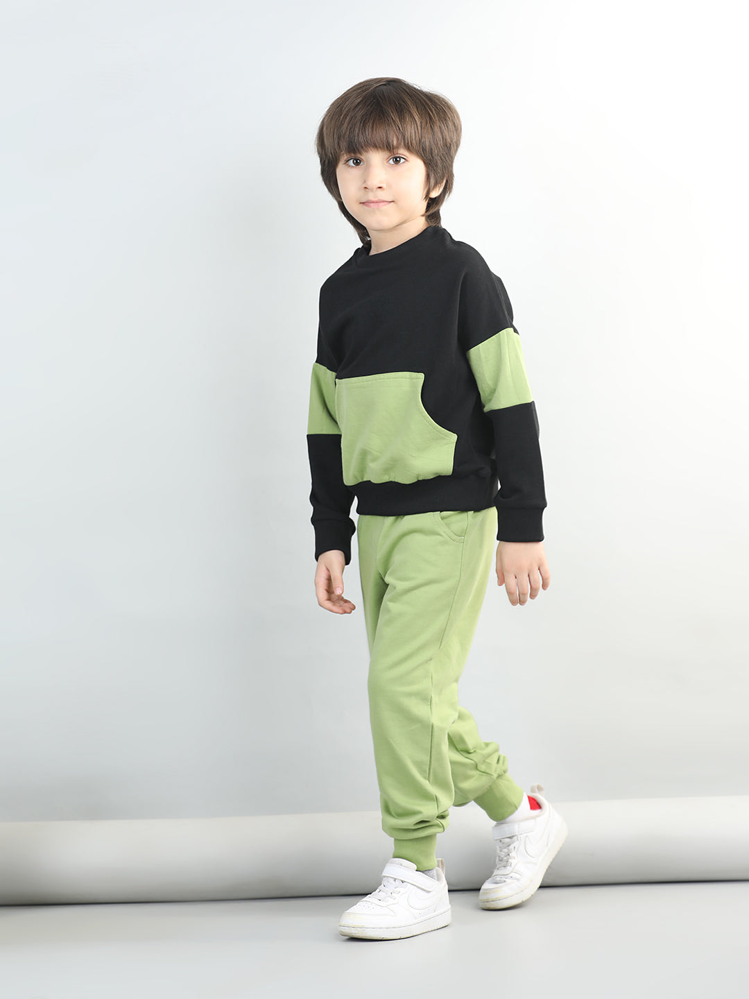 Cotton Looper Full Sleeves Colour Block Sweatshirt With Solid Joggers