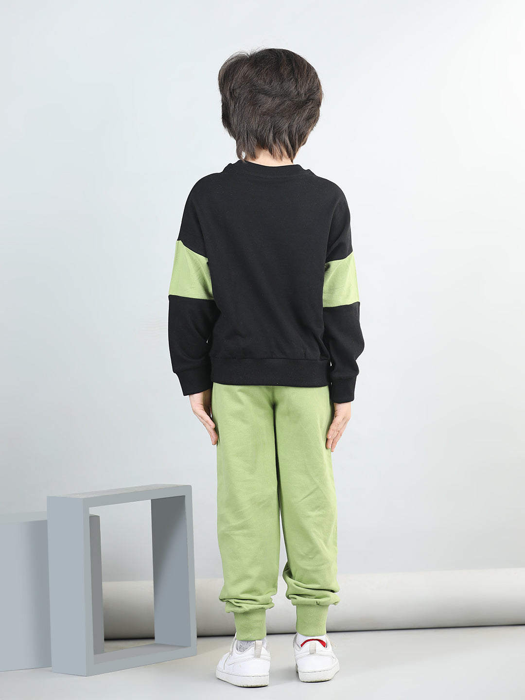 Cotton Looper Full Sleeves Colour Block Sweatshirt With Solid Joggers