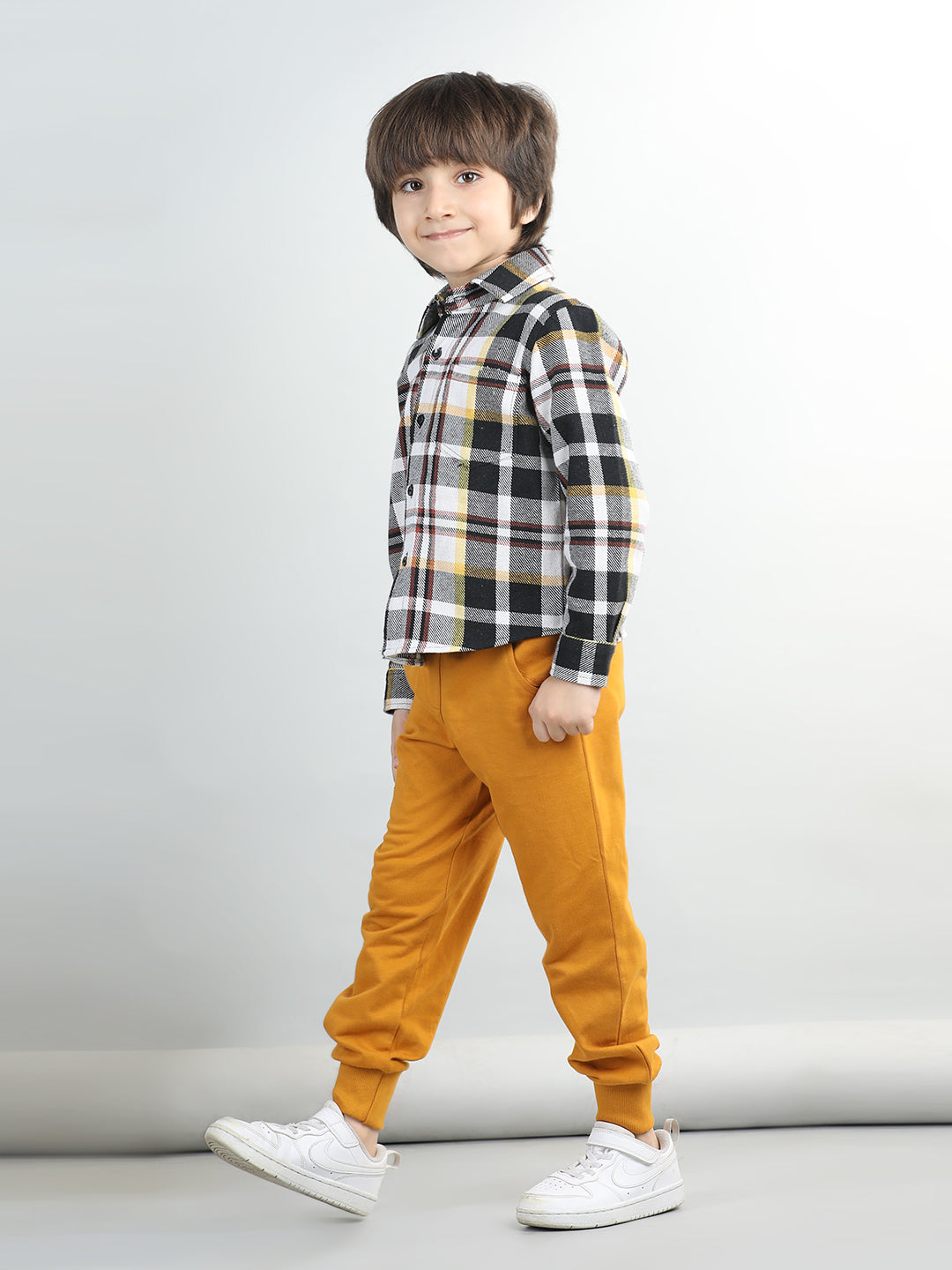 Woollen Blend Full Sleeves Checked Shirt With Solid Joggers