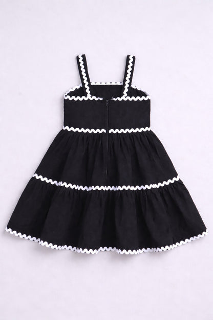 Cotton Sleeve less Lace detailed Dress