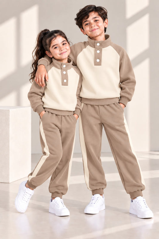 Aww Hunnie Full Sleeves Solid High-Neck Fleece Jogger Set