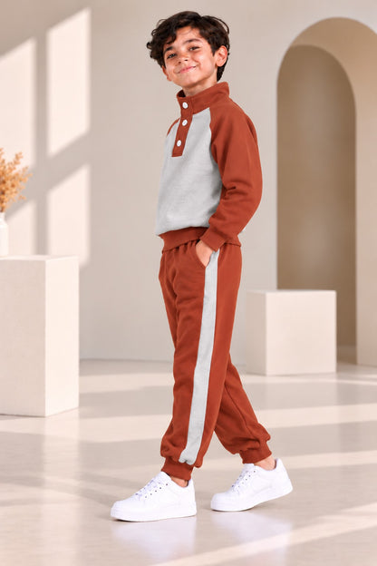 Aww Hunnie Full Sleeves Solid High-Neck Fleece Jogger Set