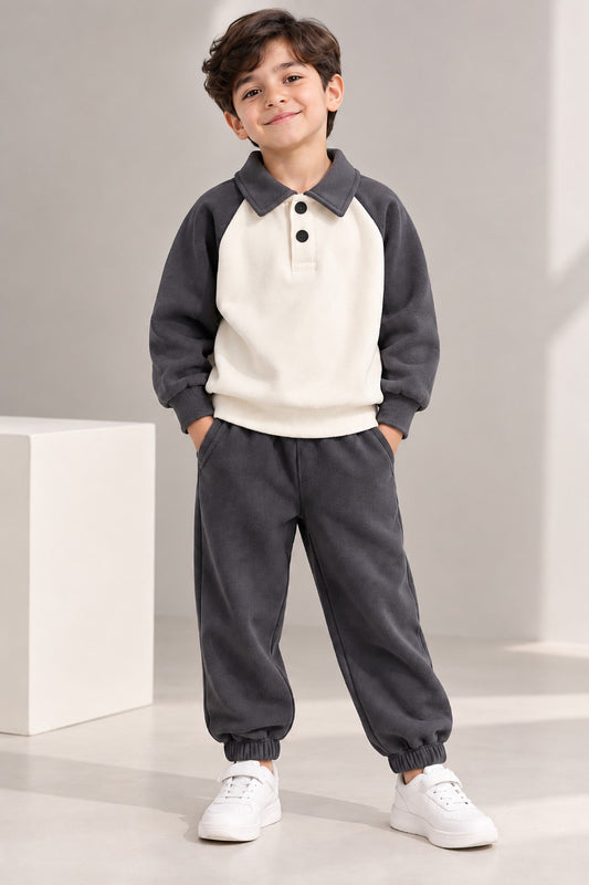 Aww Hunnie Full Sleeves Solid High-Neck Fleece Jogger Set
