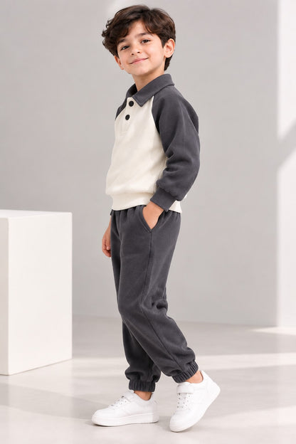 Aww Hunnie Full Sleeves Solid High-Neck Fleece Jogger Set
