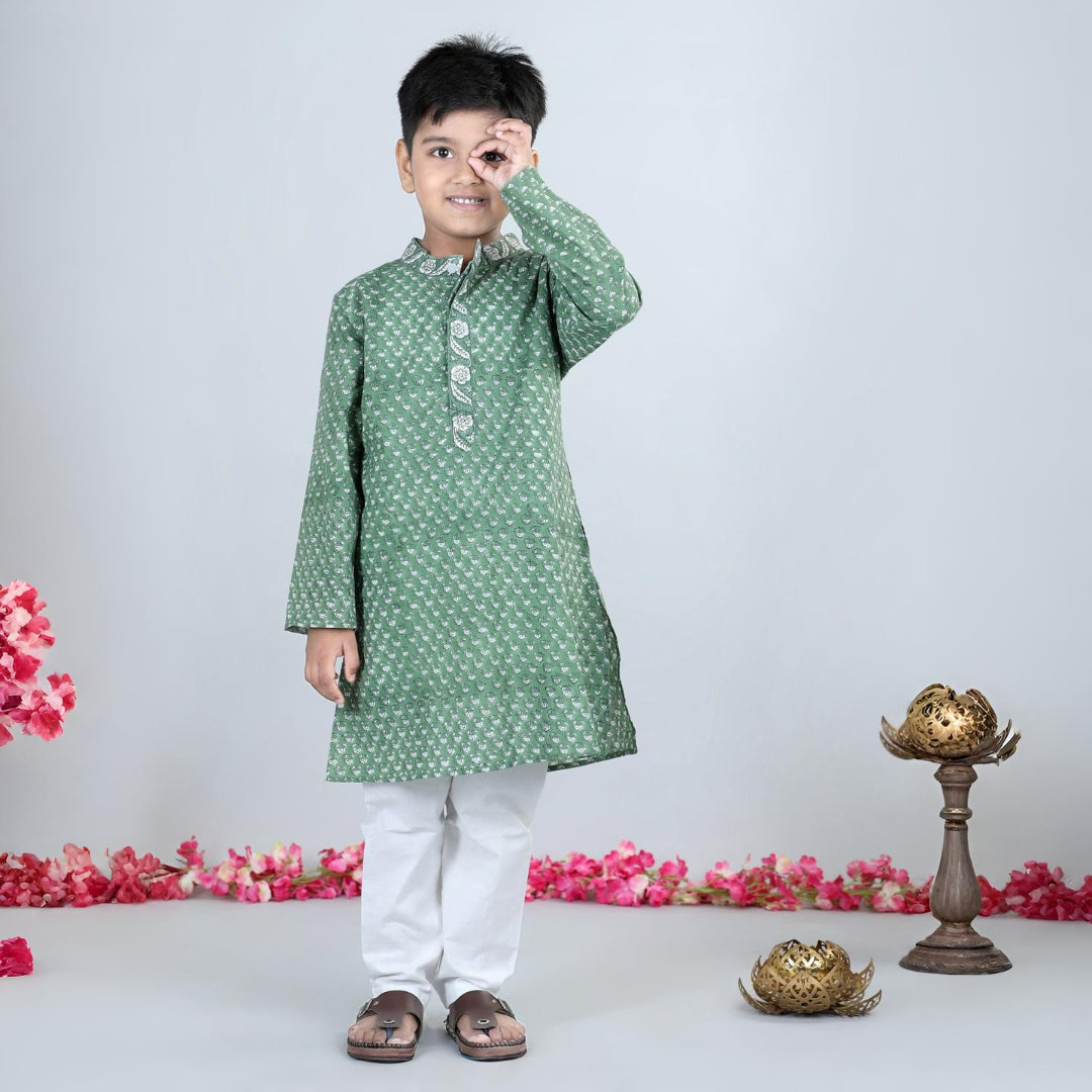 Aww Hunnie Boys Printed Cotton Mandarin Collar Kurta & Pajama
