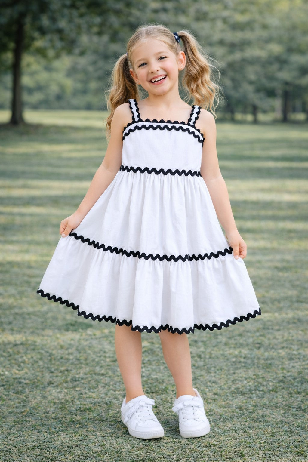 Cotton Sleeve less Lace detailed Dress
