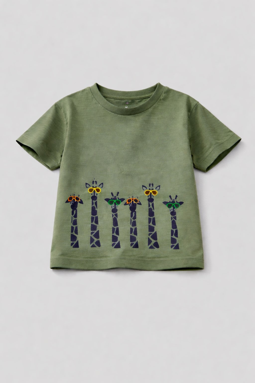 100% Cotton jersey Half sleeves Giraffe Print T-Shirt